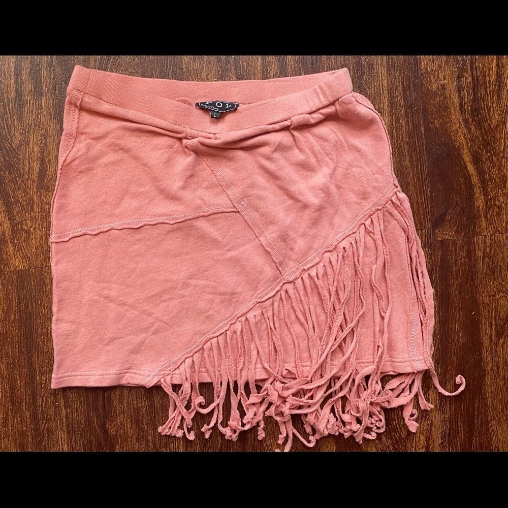 Brand New! Pink fringe skirt - Picture 3 of 8